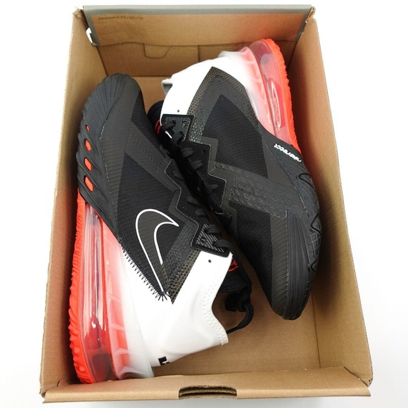 Athletic_Shoes